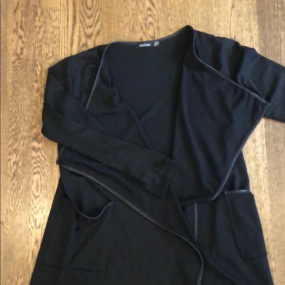 Black long sleeve cardigan!